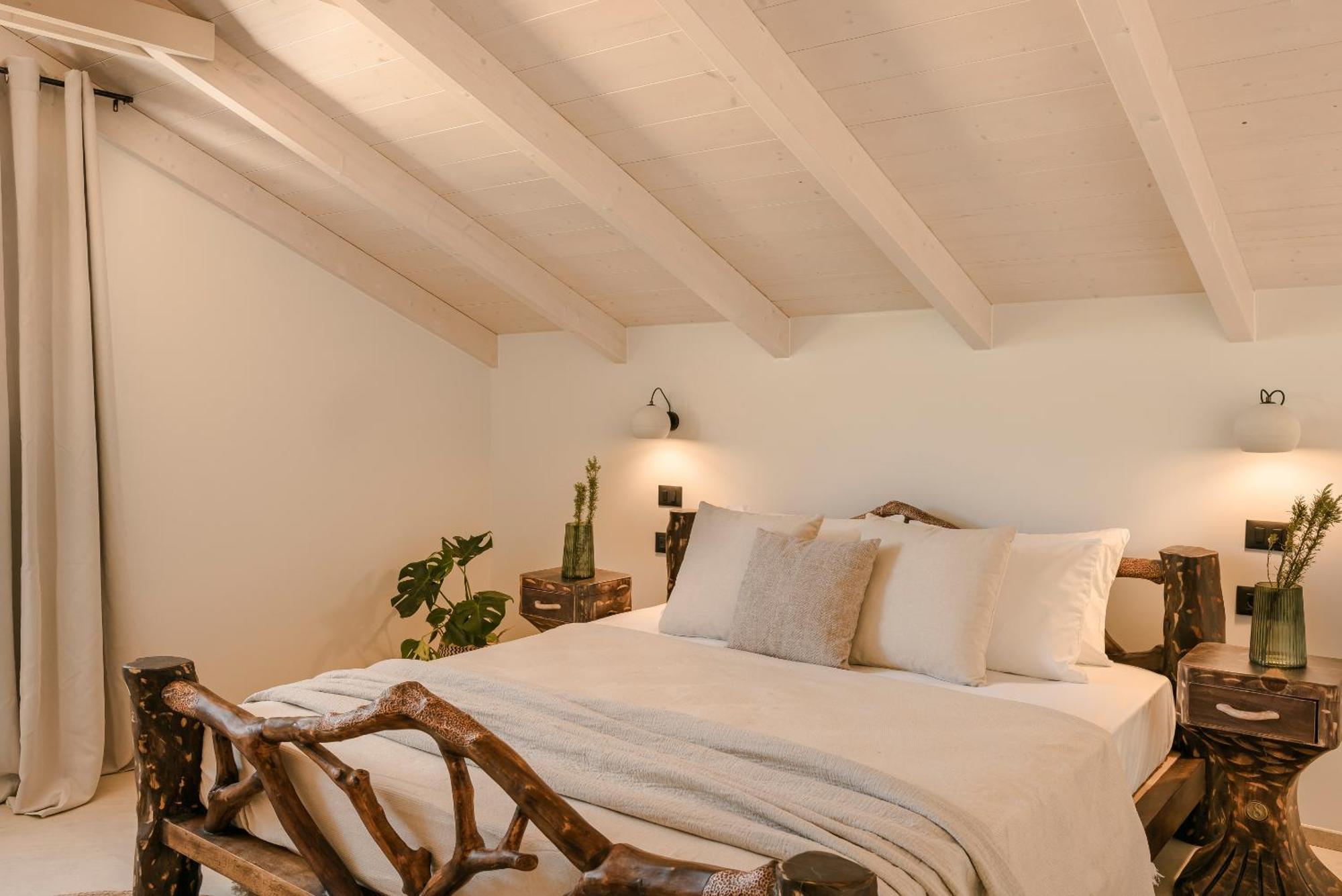 Hilaritas Luxury Suites Sea View, Private Pool & Jacuzzi Paradise Ratzaklion Exterior photo